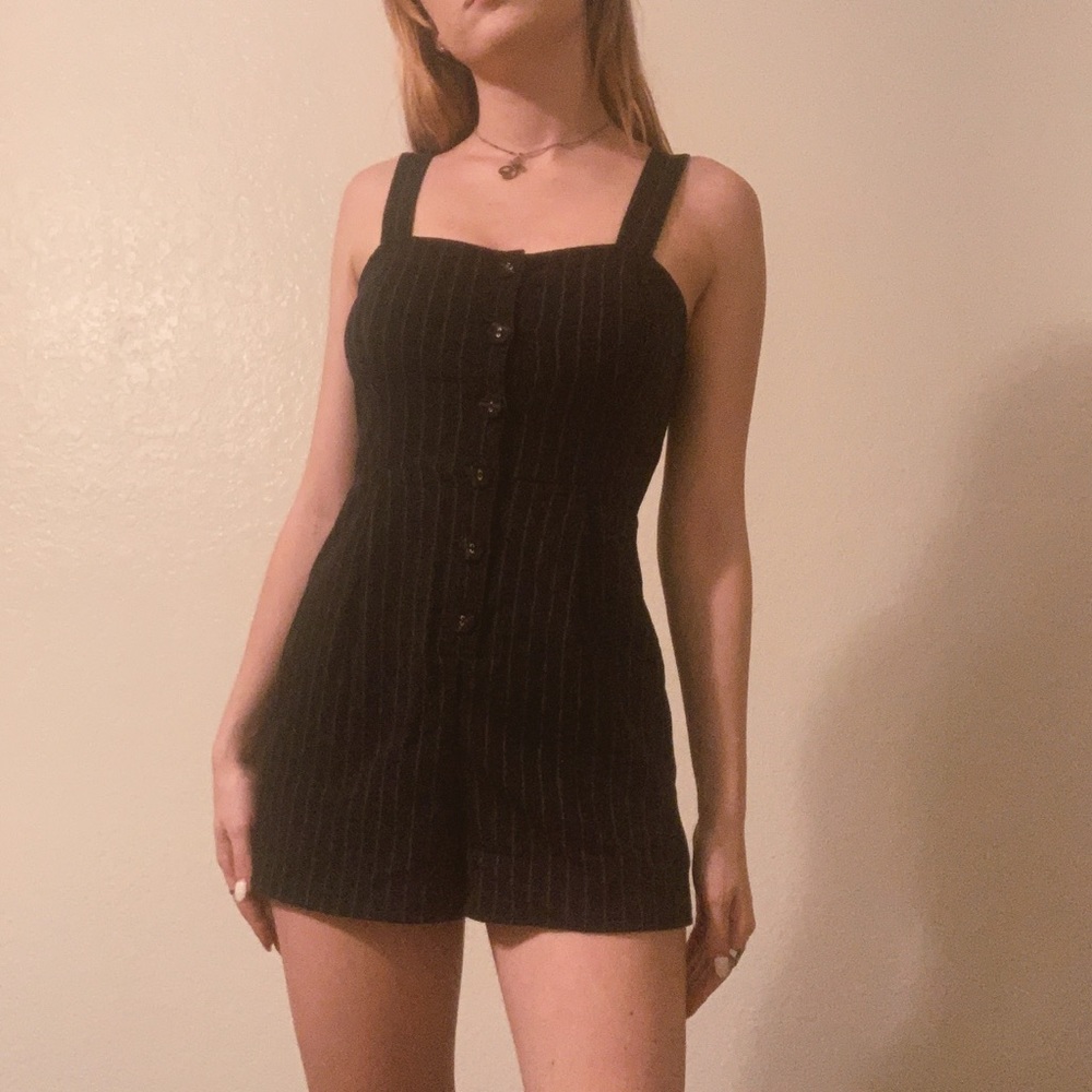 🪐Navy Pinstripe Romper🪐